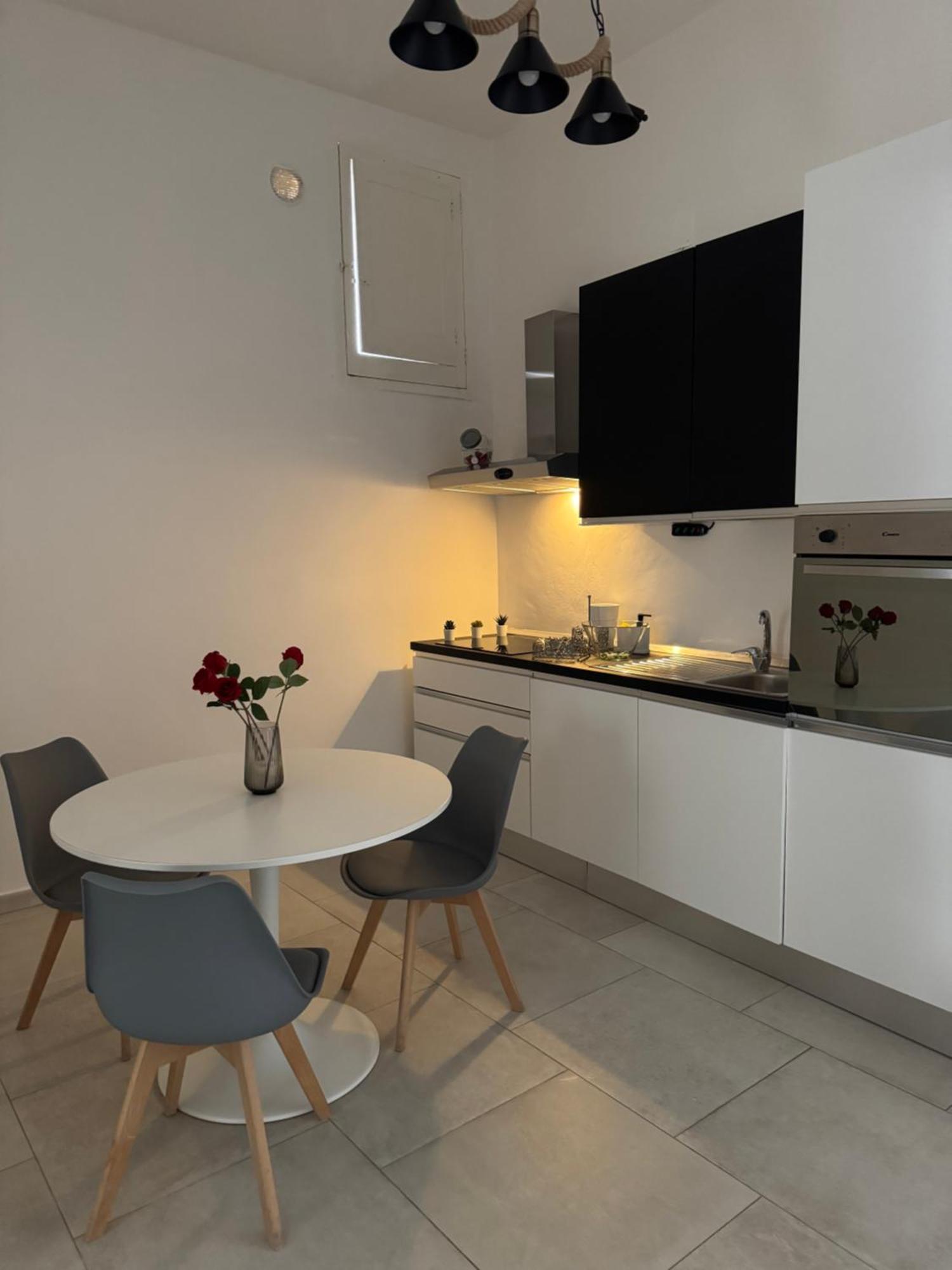 L&S Rooms Monopoli Eksteriør billede